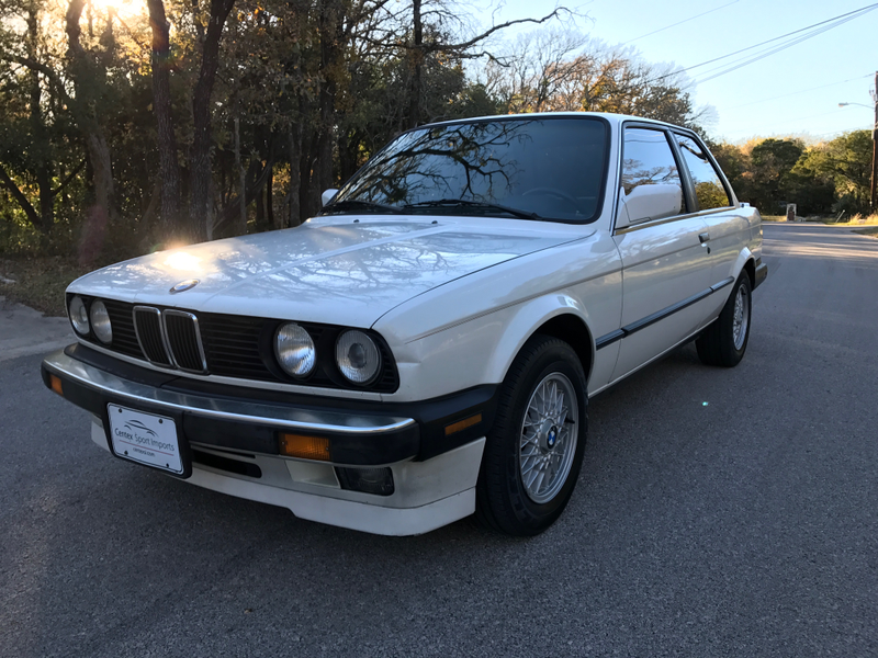 Illustration for article titled Project - 1988 BMW 325is